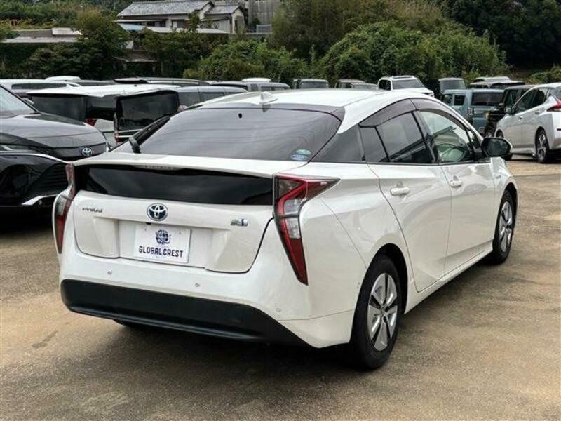 PRIUS-11