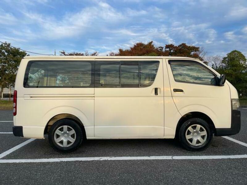 HIACE VAN-6