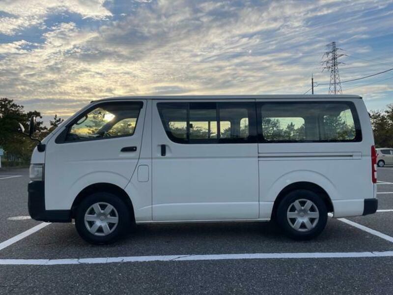 HIACE VAN-7