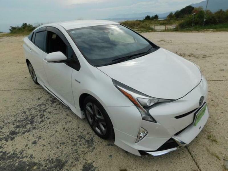 PRIUS-13