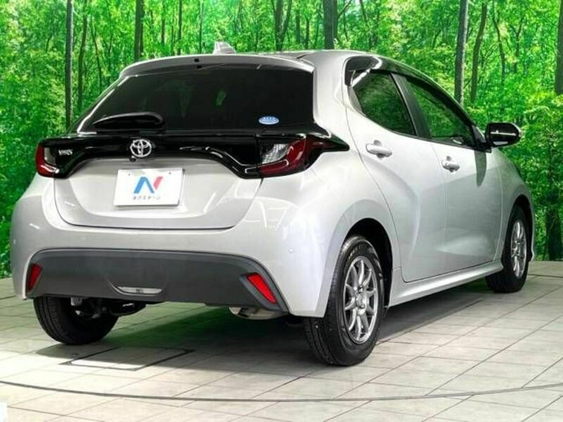 YARIS-17