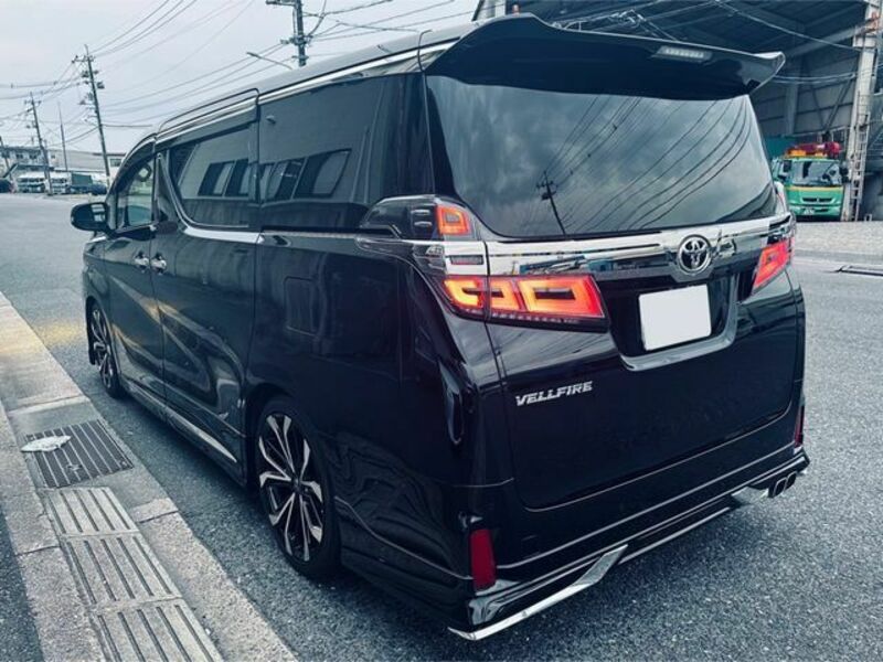 VELLFIRE-1