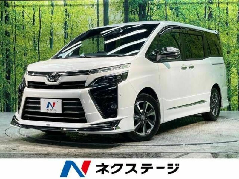 TOYOTA　VOXY