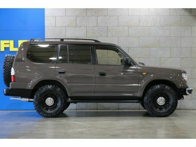 LAND CRUISER PRADO-4