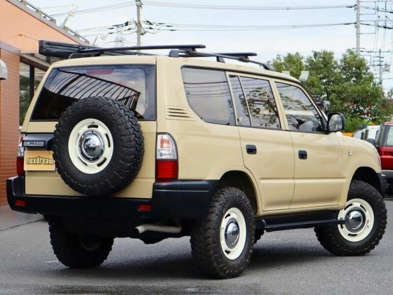 LAND CRUISER PRADO-3