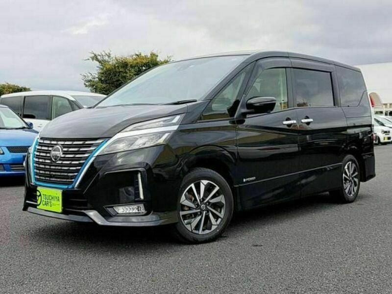 NISSAN　SERENA