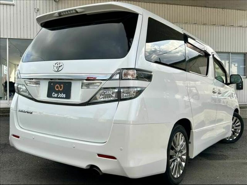 VELLFIRE-5