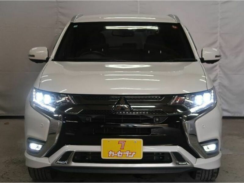 OUTLANDER PHEV-18