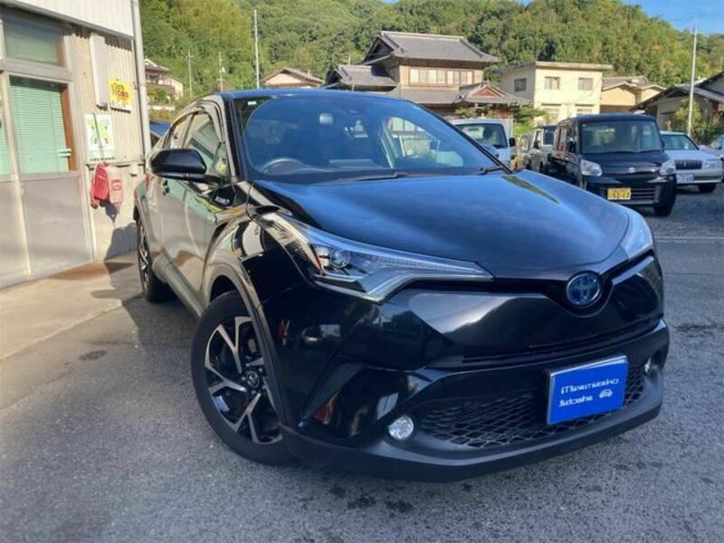 TOYOTA　C-HR