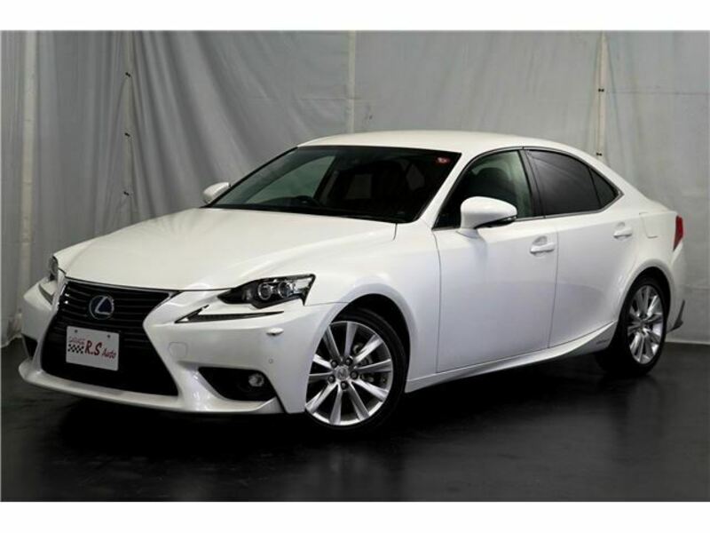 LEXUS　IS