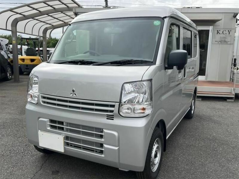 MITSUBISHI MINICAB VAN