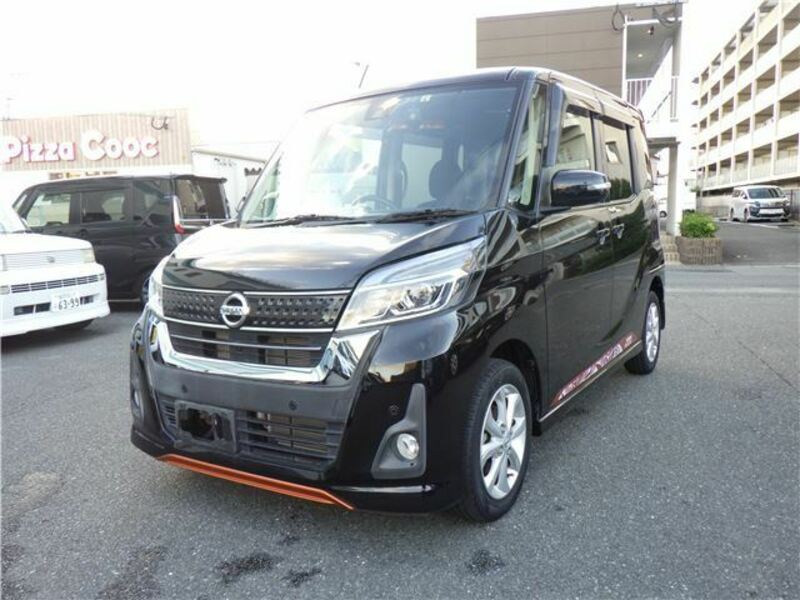 NISSAN　DAYZ ROOX