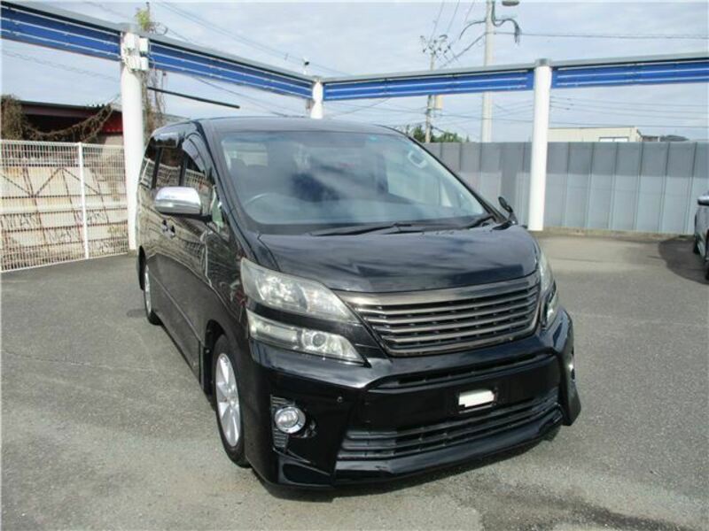 TOYOTA　VELLFIRE