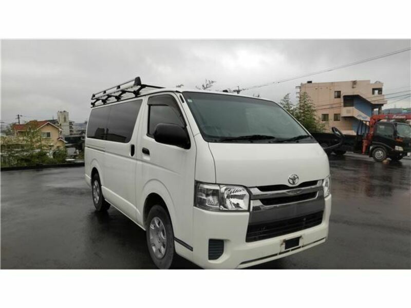 HIACE VAN-1