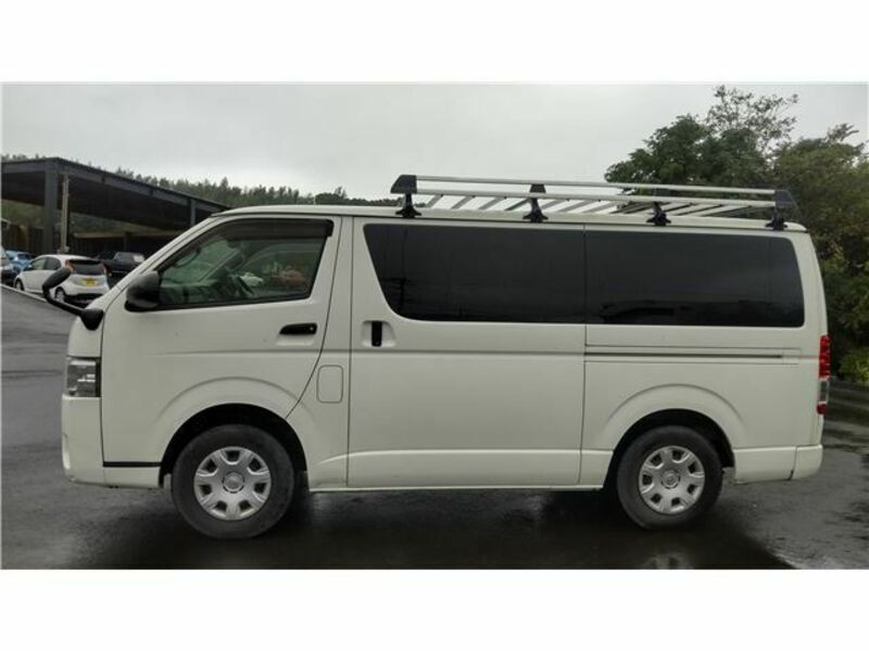 HIACE VAN-7