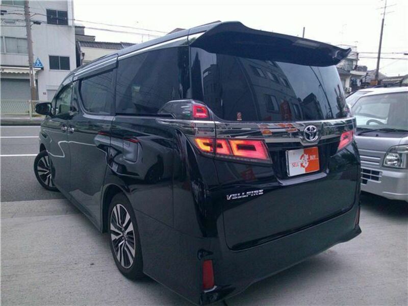 VELLFIRE-1