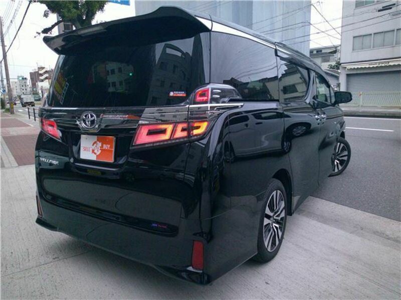 VELLFIRE-3