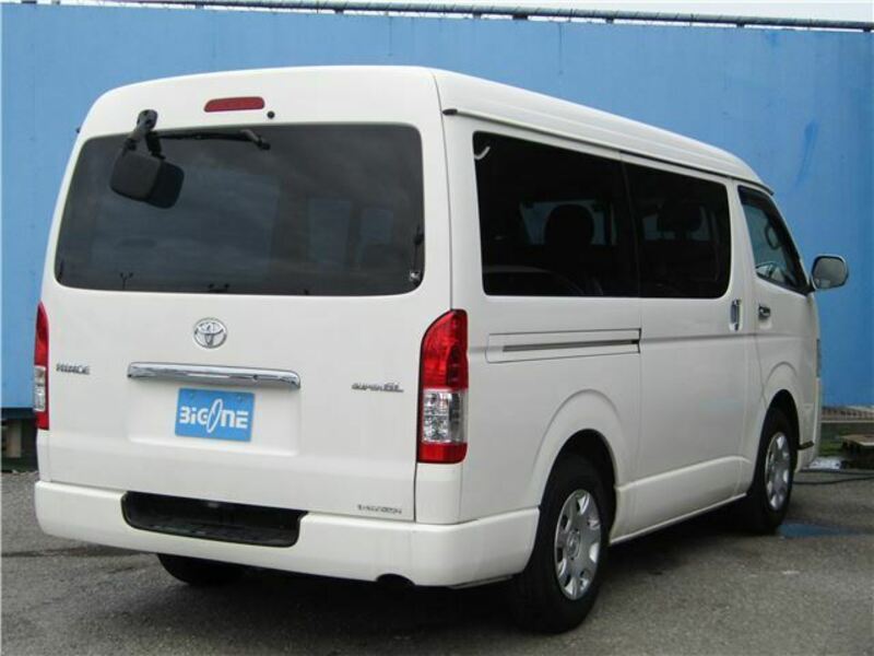 HIACE VAN-1