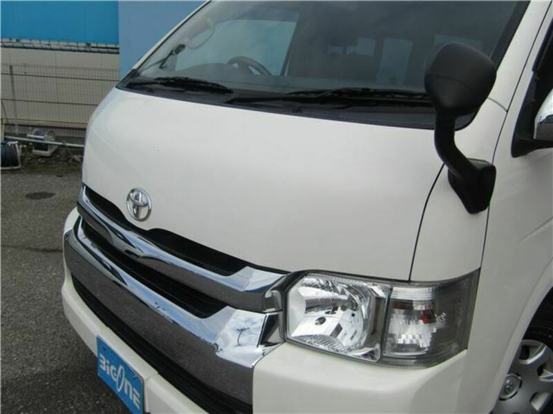 HIACE VAN-9