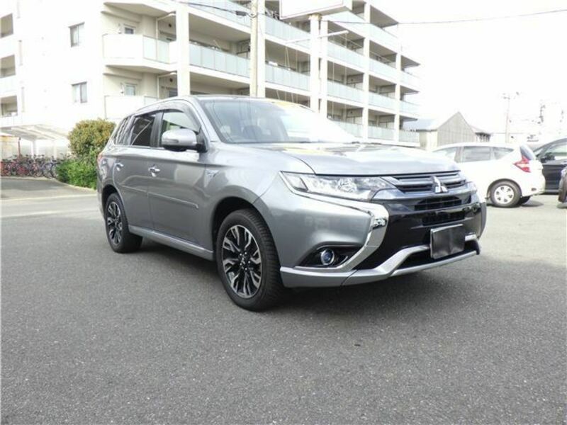 OUTLANDER PHEV-1