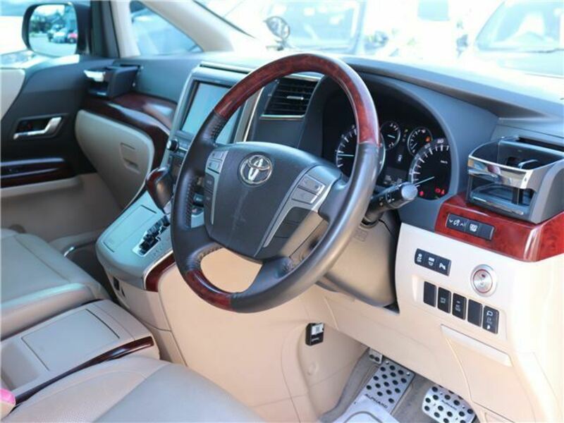 ALPHARD-25