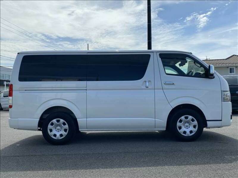 HIACE VAN-12