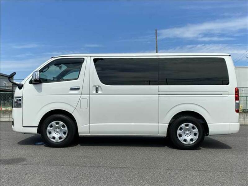 HIACE VAN-13