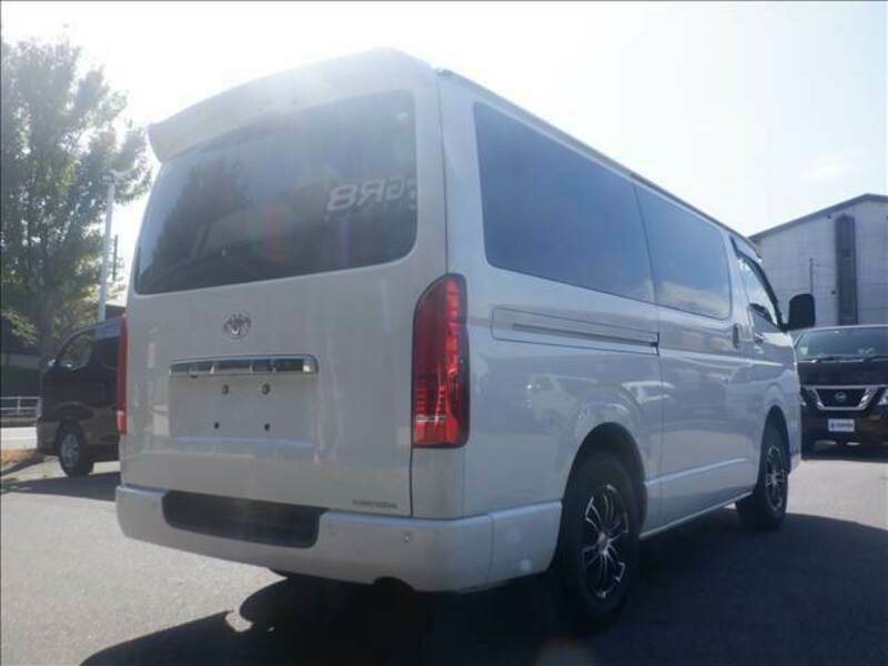 HIACE VAN-14