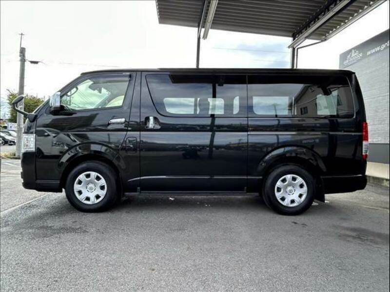 HIACE VAN-13