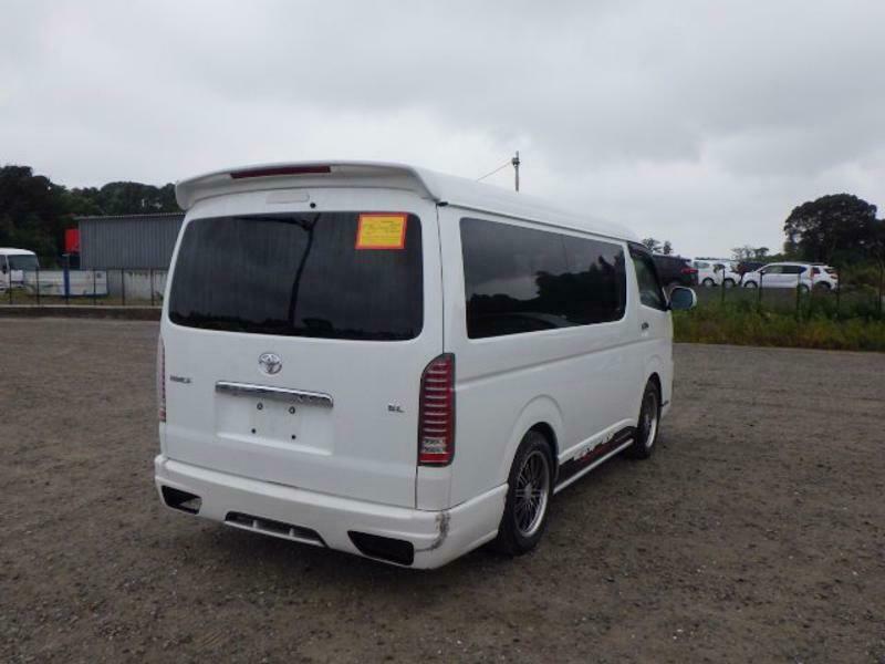 HIACE-37