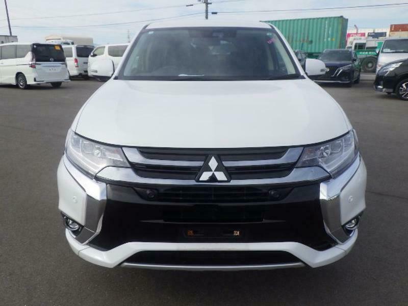 OUTLANDER PHEV-32