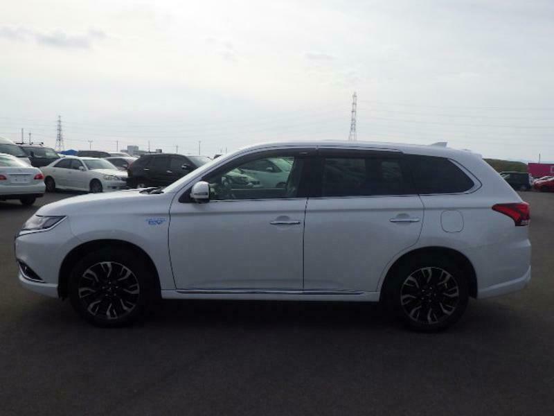 OUTLANDER PHEV-35