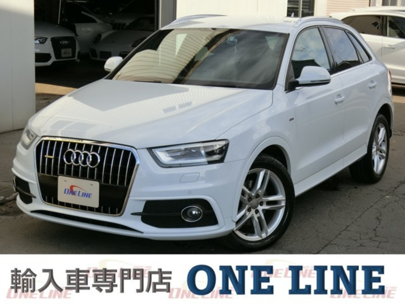 AUDI　Q3