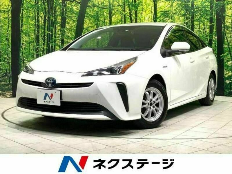 TOYOTA　PRIUS