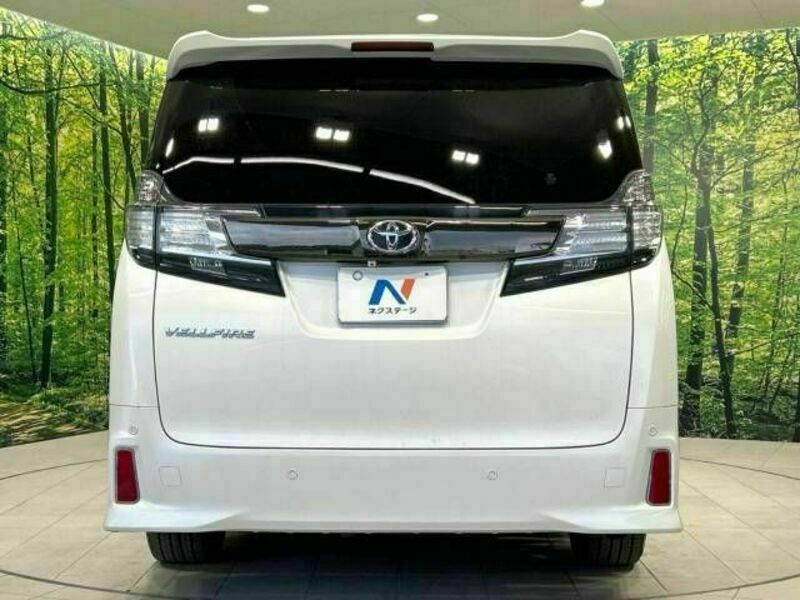 VELLFIRE-15