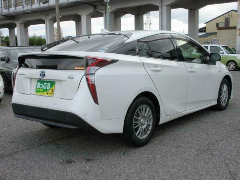 PRIUS-7