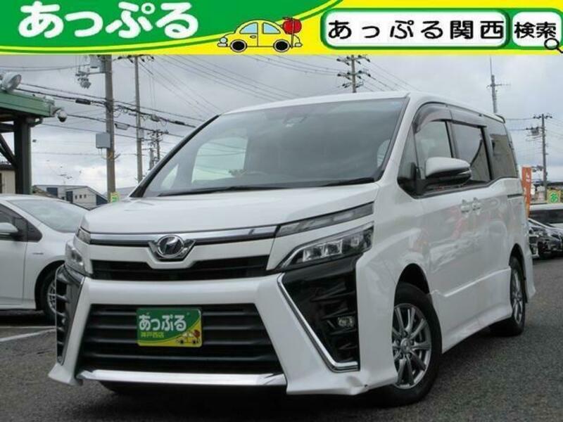 TOYOTA　VOXY