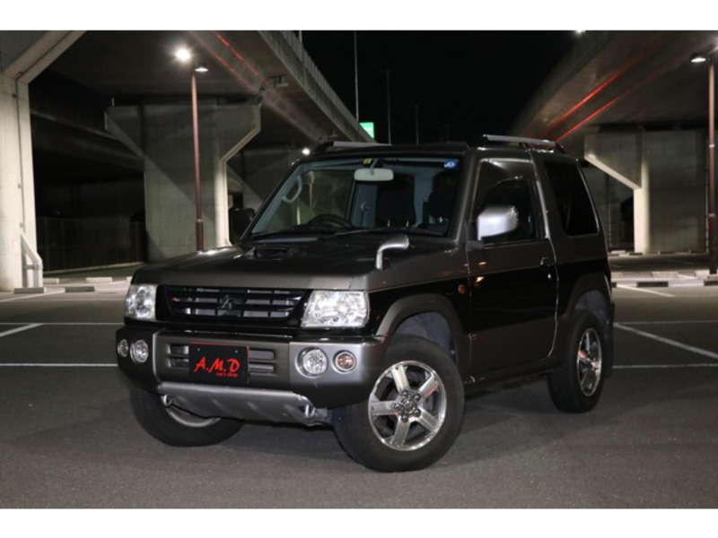 MITSUBISHI PAJERO MINI