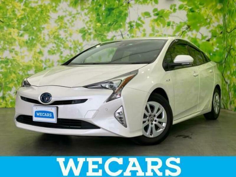 TOYOTA　PRIUS