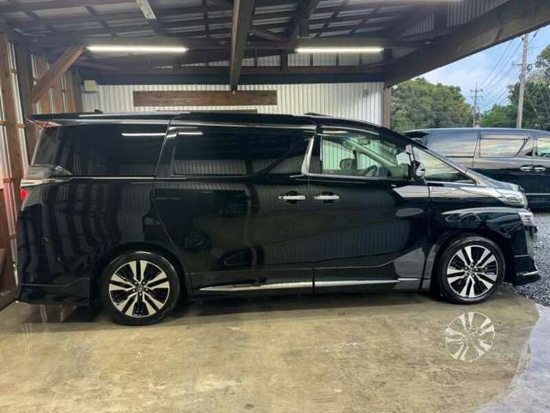 VELLFIRE-7