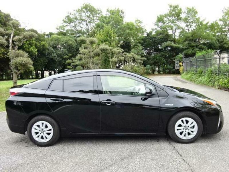 PRIUS-3