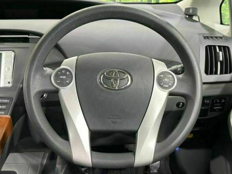 PRIUS-11