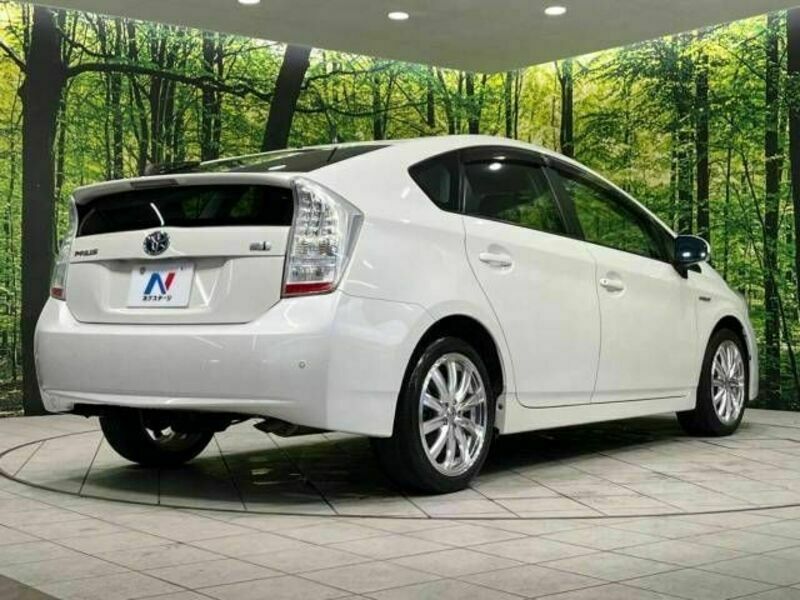 PRIUS-17