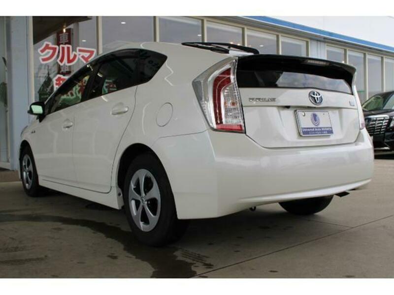 PRIUS-9