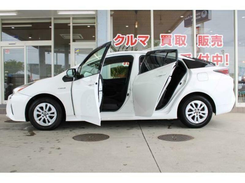 PRIUS-12