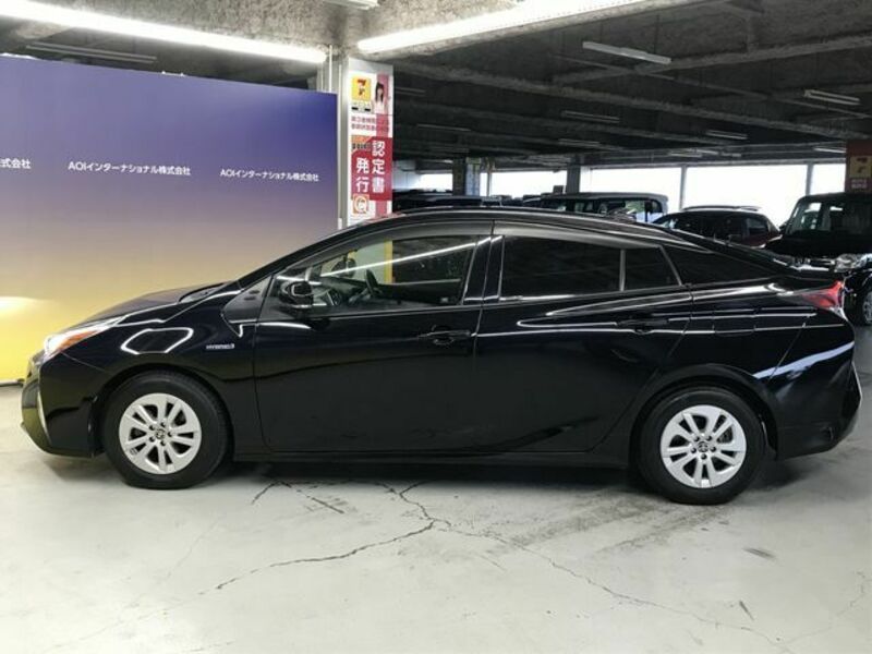 PRIUS-10