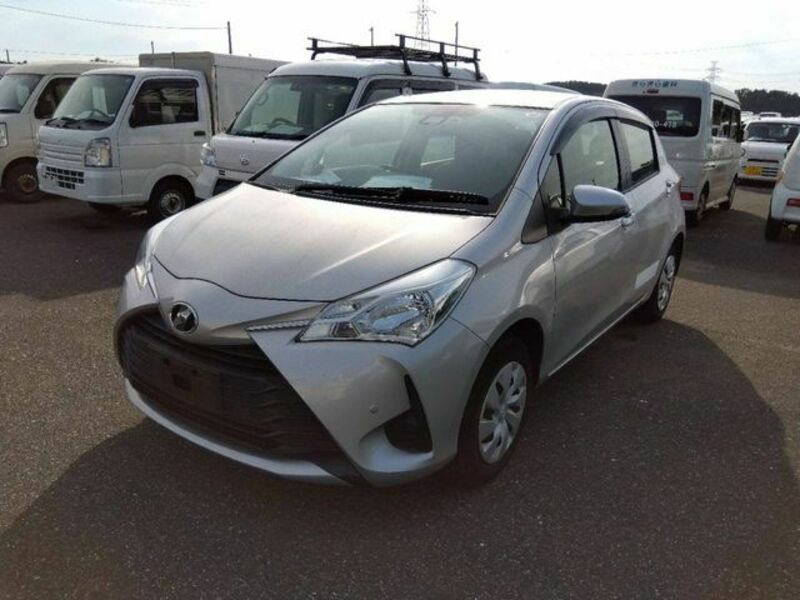 TOYOTA　VITZ