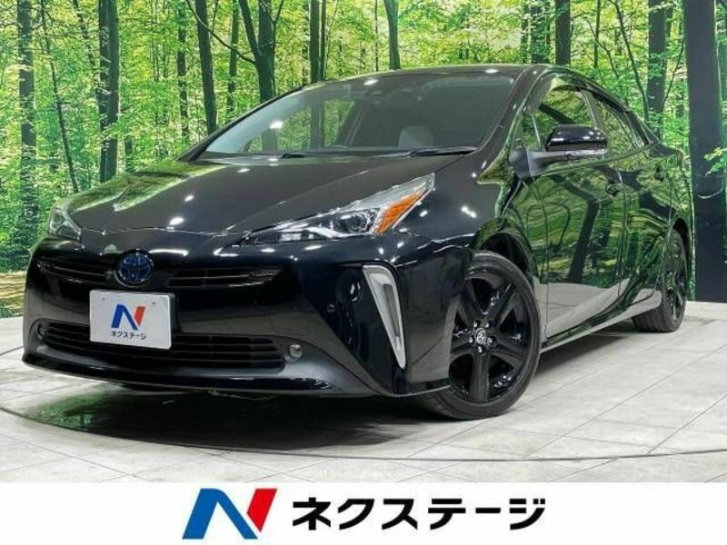 TOYOTA　PRIUS