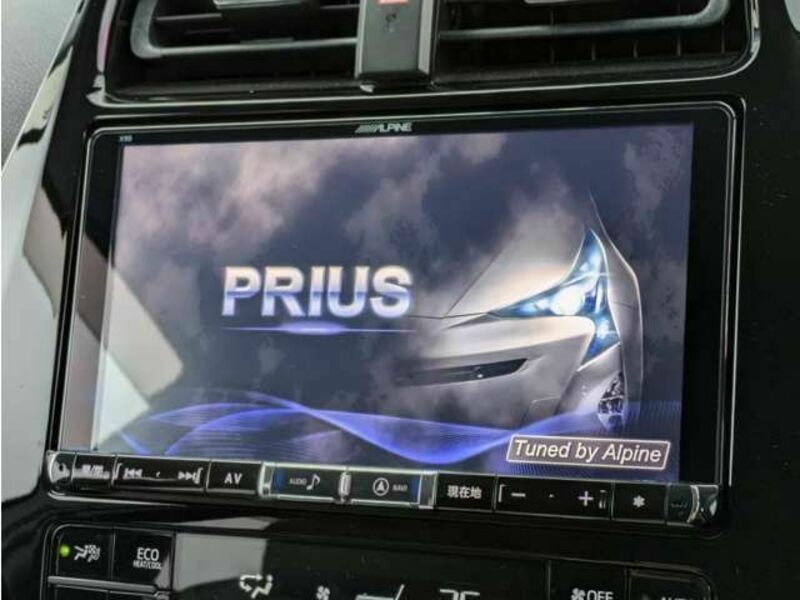 PRIUS-8