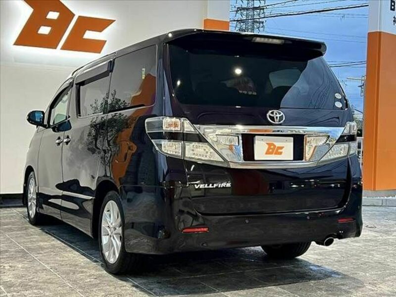 VELLFIRE-12